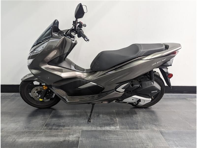 2019 Honda PCXImage 2