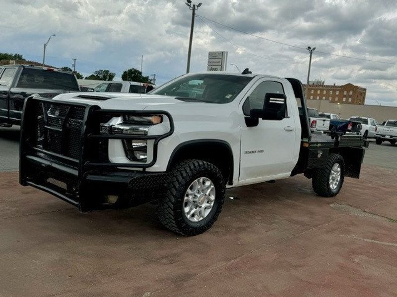 2022 Chevrolet Silverado 3500HD LTImage 1