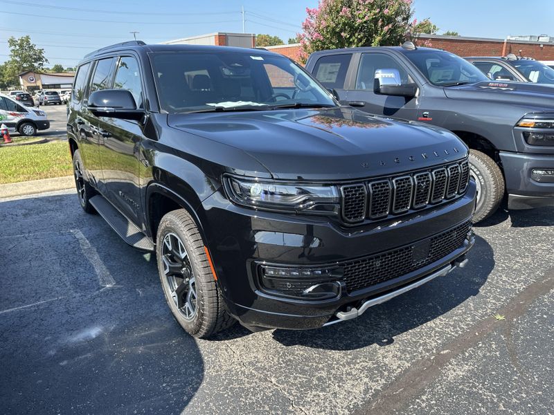 2025 Jeep Wagoneer Overland 4x4Image 3