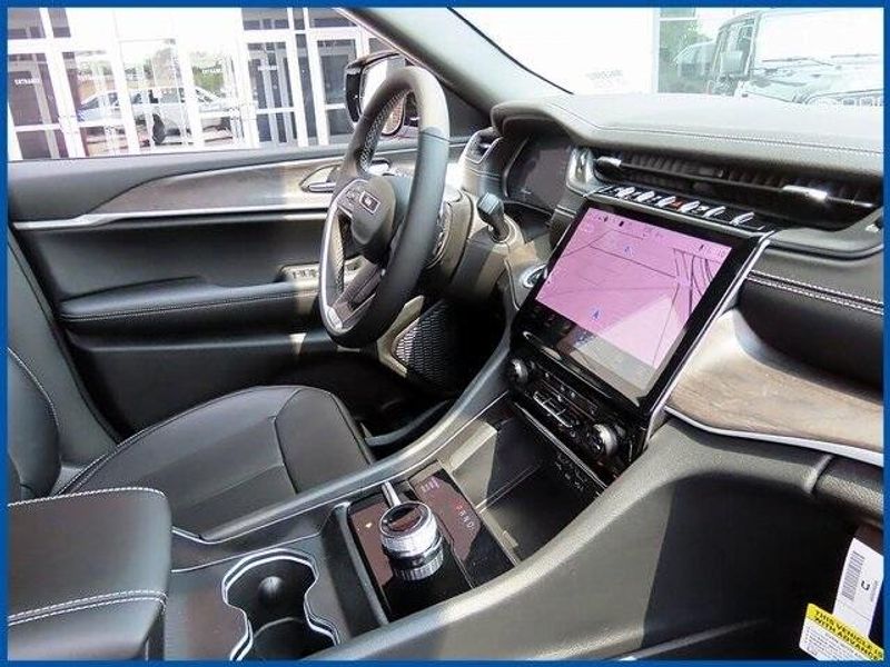 2025 Jeep Grand Cherokee LimitedImage 8