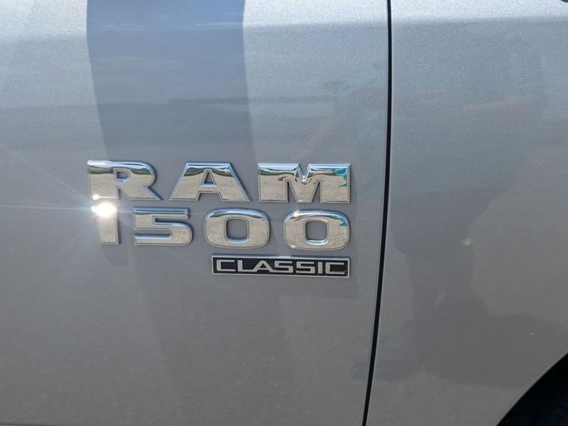 2022 RAM 1500 Classic SLTImage 11