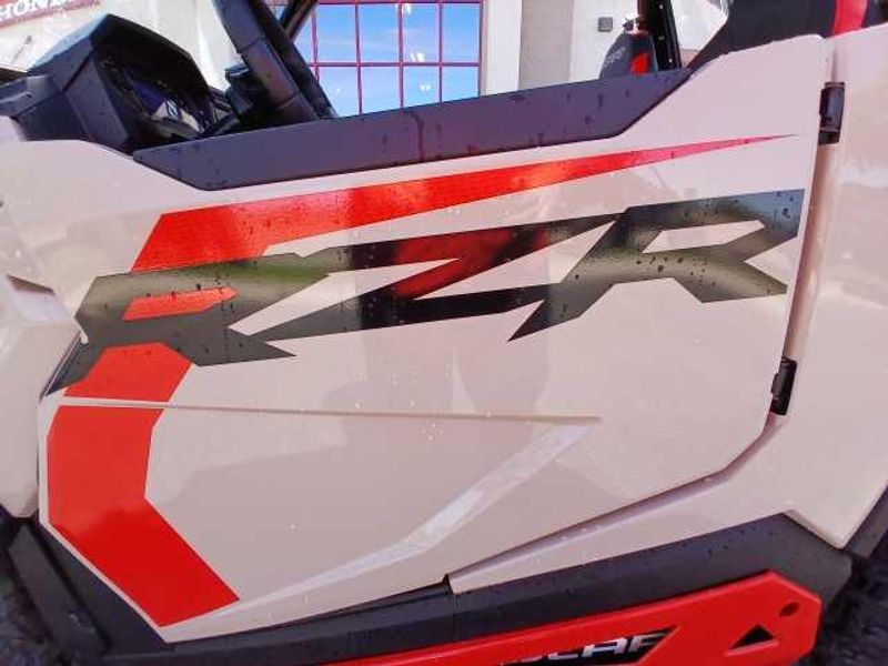 2025 Polaris RZR TRAIL ULTIMATE 