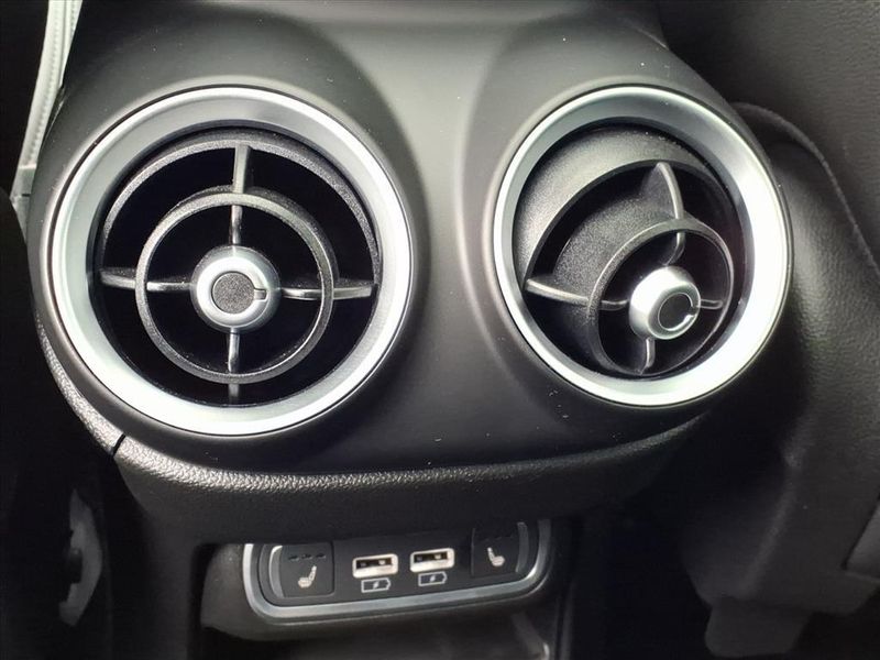 New 2025 Alfa Romeo Stelvio AwdImage 12