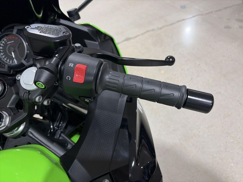 Used 2023 Kawasaki NINJA 400 Image 24