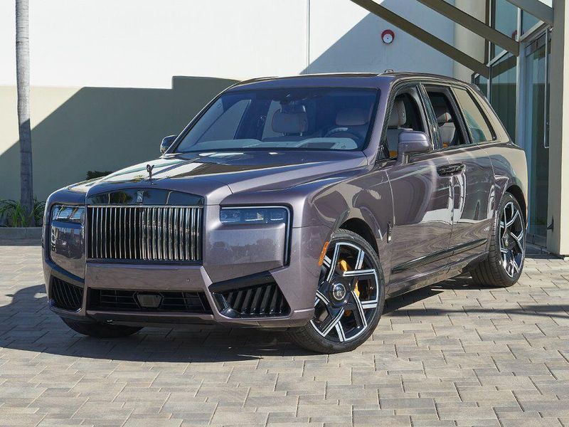 New 2026 Rolls-Royce Cullinan Black BadgeImage 1