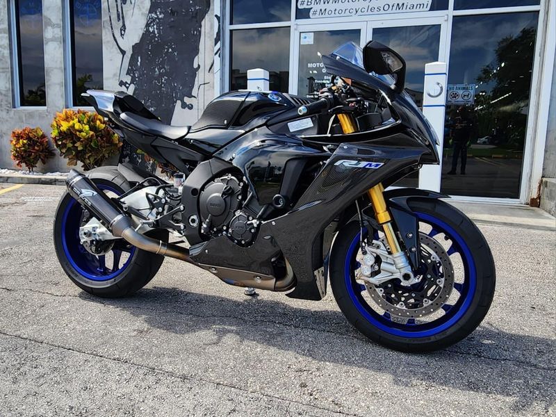 Used 2021 Yamaha YZF-R1M Image 10