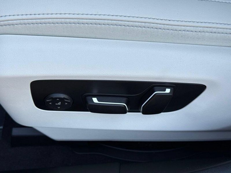 New 2027 BMW 5 Series 530iImage 16