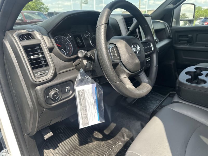 2025 RAM 4500 Tradesman Chassis Crew Cab 4x4 60