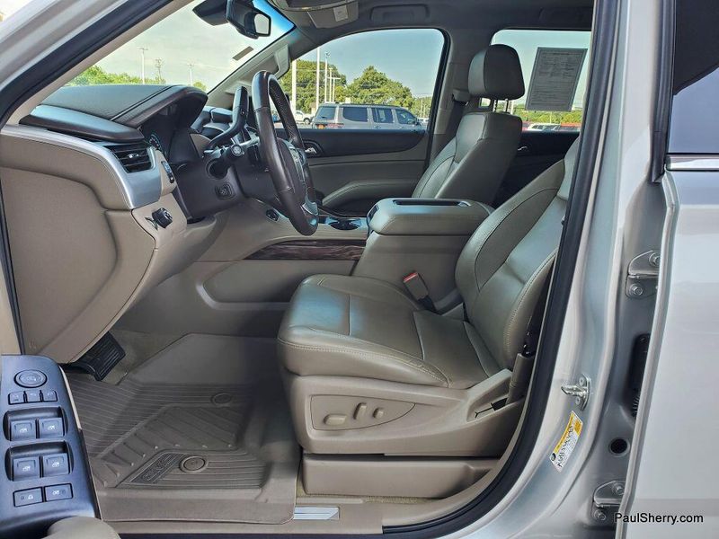 Used 2017 GMC Yukon XL SLTImage 27