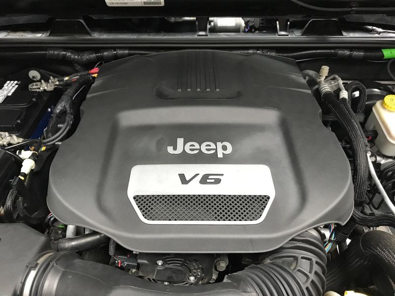 2015 Jeep Wrangler Unlimited SportImage 19