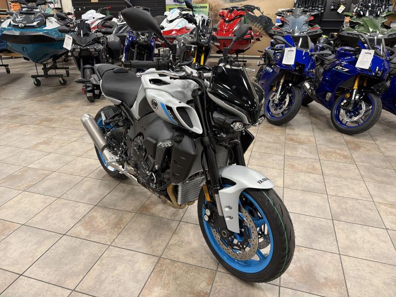 New 2026 Yamaha MT-10 Image 12