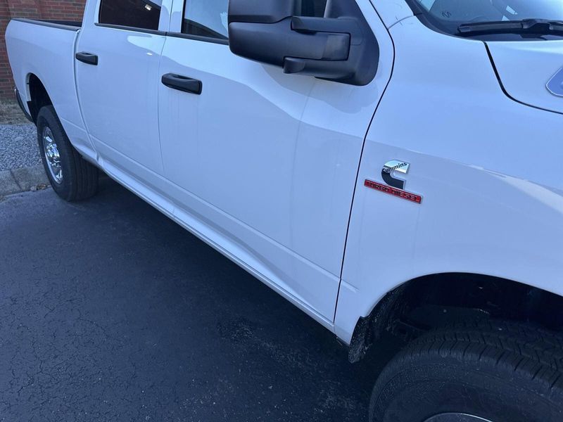 2024 RAM 2500 Tradesman Crew Cab 4x4 6