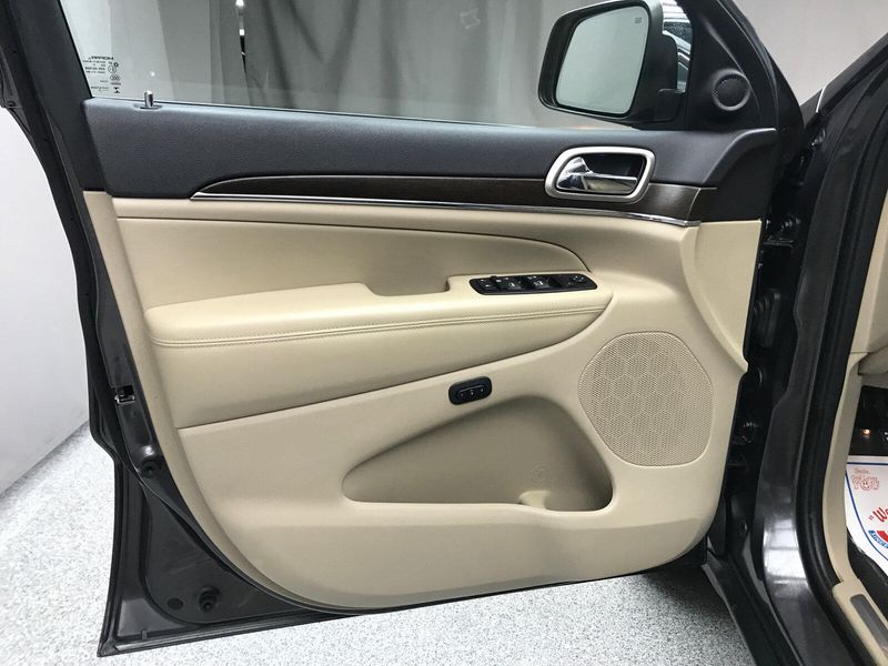 2015 Jeep Grand Cherokee LimitedImage 3