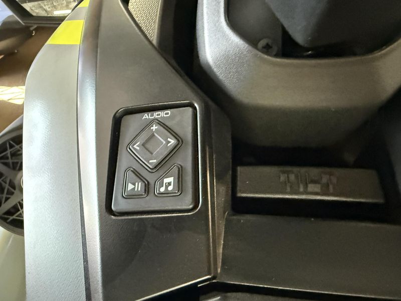 2025 Yamaha GP HO W/AUDIO Image 11