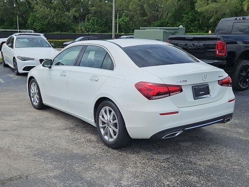 2021 Mercedes Benz A 220 4MATIC photo 7