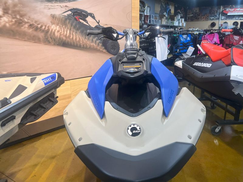 2025 Sea-Doo SPARK FOR 3 90 TRIXX (SOUND SYSTEM) Image 3