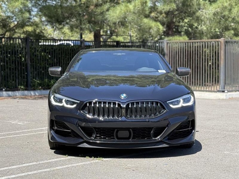 2022 BMW 8 Series M850i xDriveImage 3