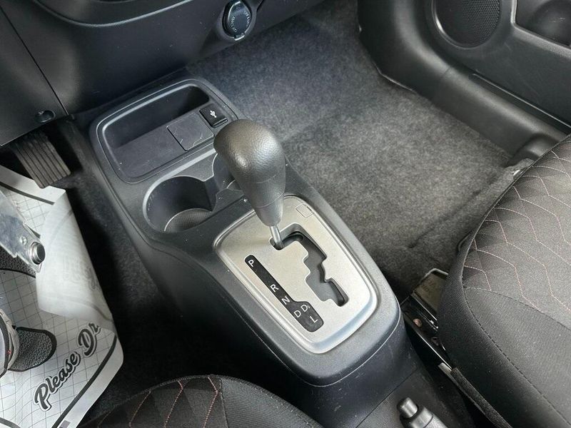2023 Mitsubishi Mirage ESImage 6