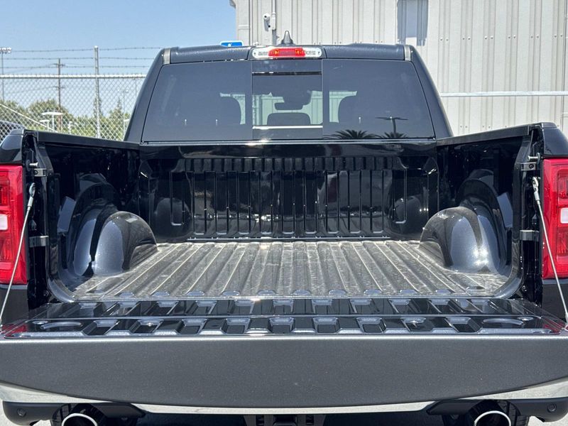 New 2026 RAM 1500 Tradesman Crew Cab 4x4 5'7' Box