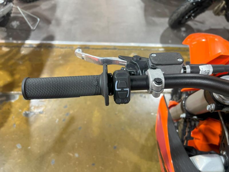 New 2025 KTM 450 SX-F Image 16