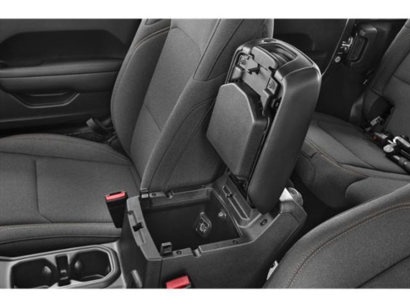 New 2025 Jeep Wrangler 4-door Sport SImage 14