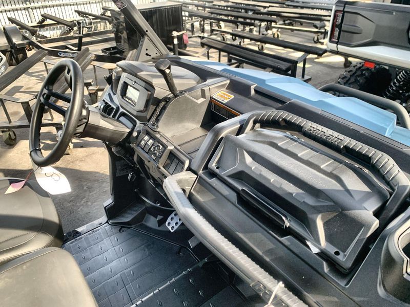 New 2026 Can-Am DEFENDER XT HD7 Image 4