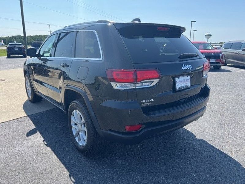 2021 Jeep Grand Cherokee Laredo XImage 5