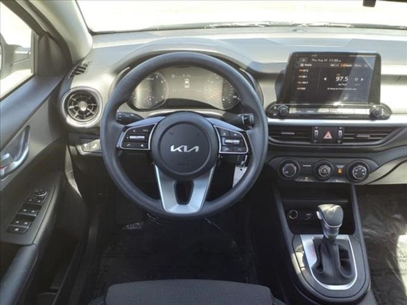 2024 Kia Forte LXSImage 5