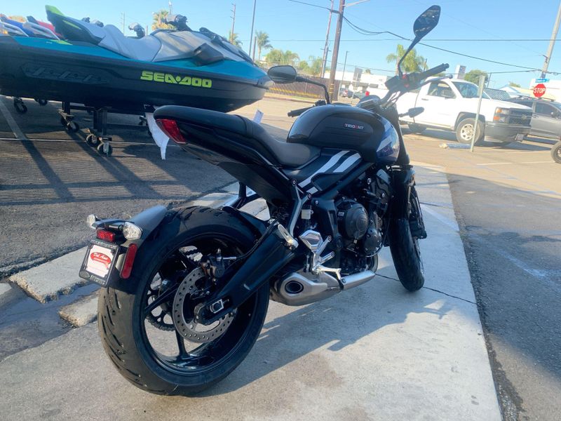 New 2025 Triumph TRIDENT 660 Image 17