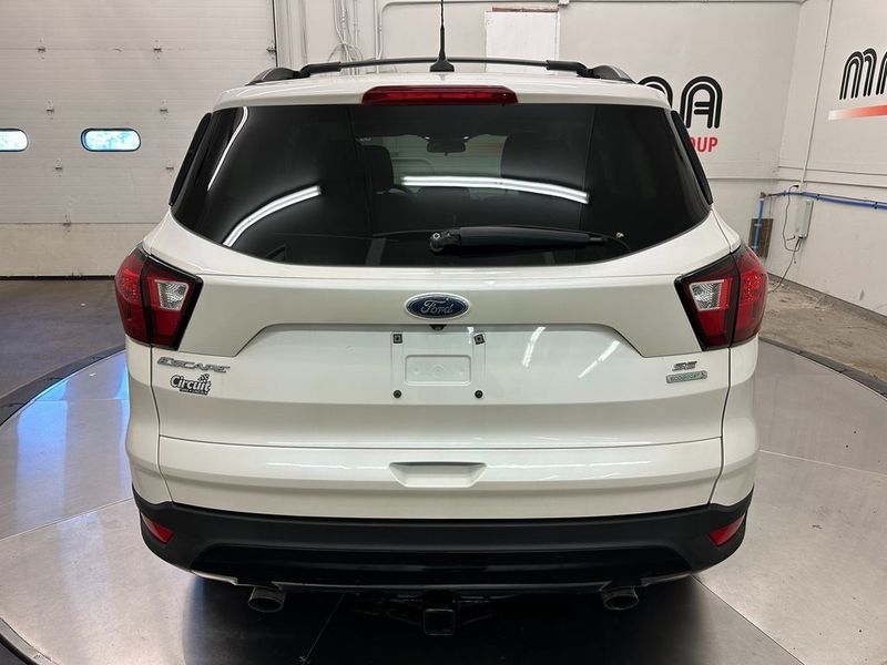 2019 Ford Escape SEImage 15