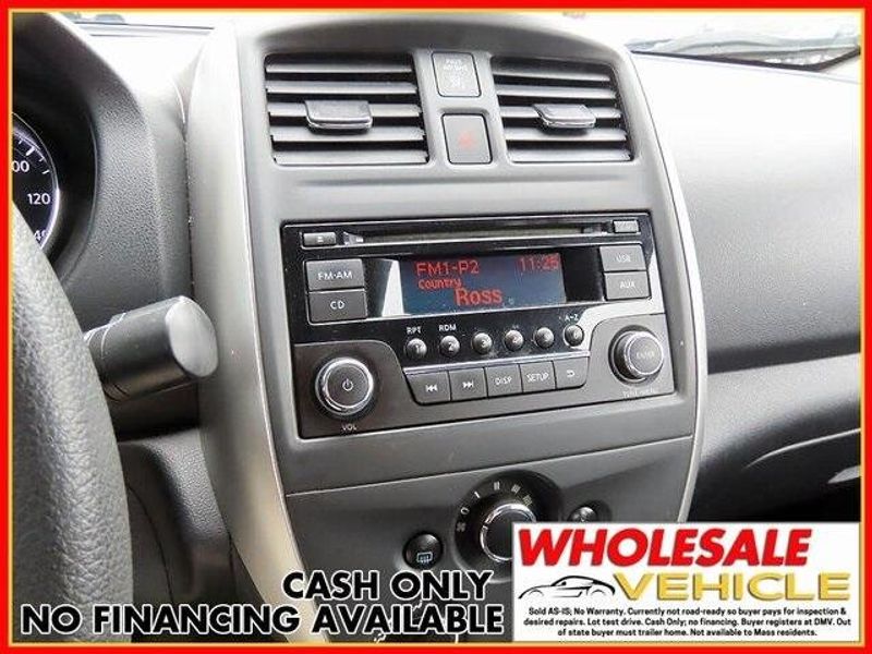 2018 Nissan Versa 1.6 SVImage 15