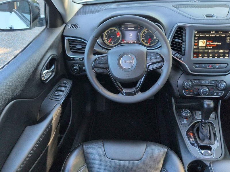 2023 Jeep Cherokee Altitude LuxImage 33