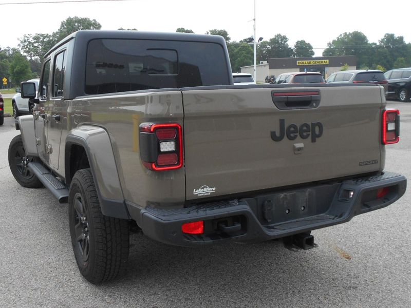 2020 Jeep Gladiator SportImage 4