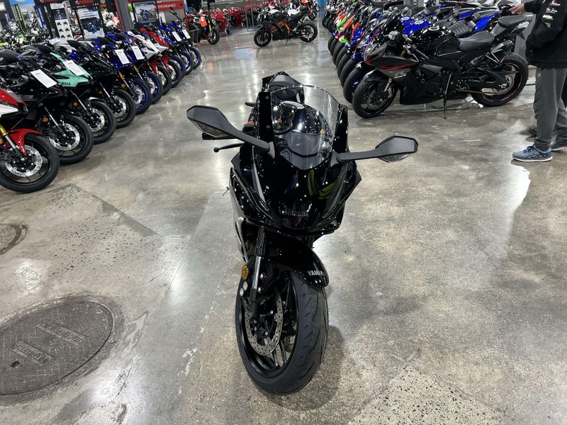 New 2026 Yamaha YZF-R3 ABS Image 21