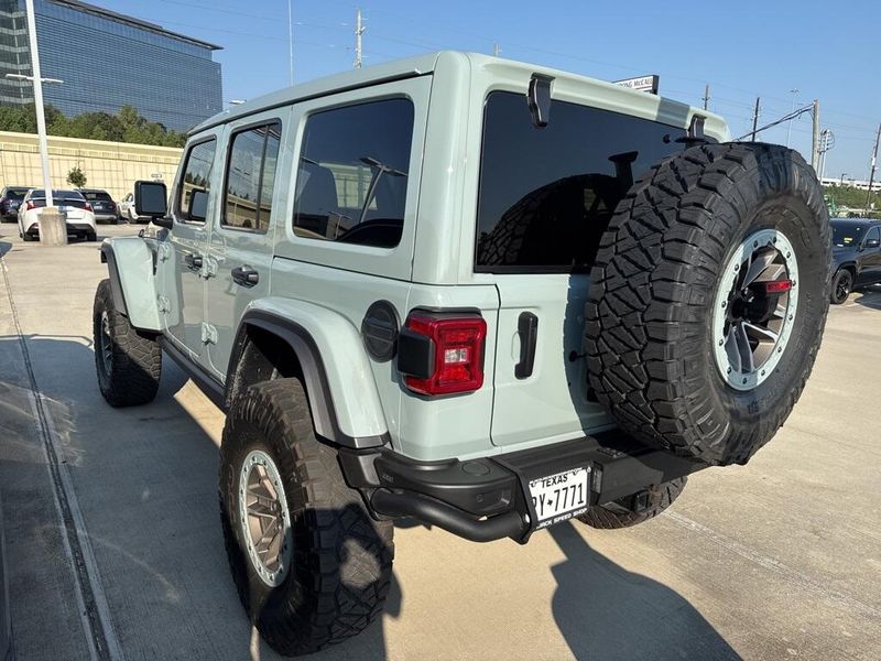 2024 Jeep Wrangler Rubicon 392 photo 4