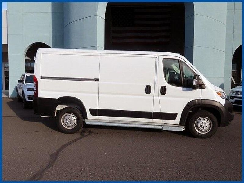 2023 RAM ProMaster 2500 BaseImage 2