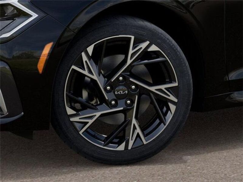 New 2026 Kia K5 GT-LineImage 9