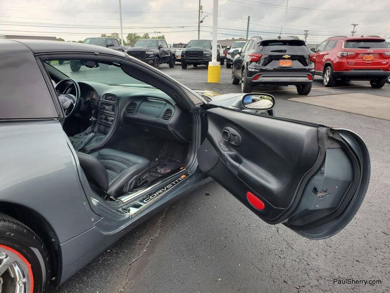 Used 2004 Chevrolet Corvette 