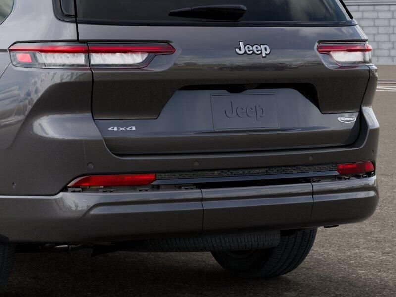 New 2026 Jeep Grand Cherokee L Summit 4x4Image 13