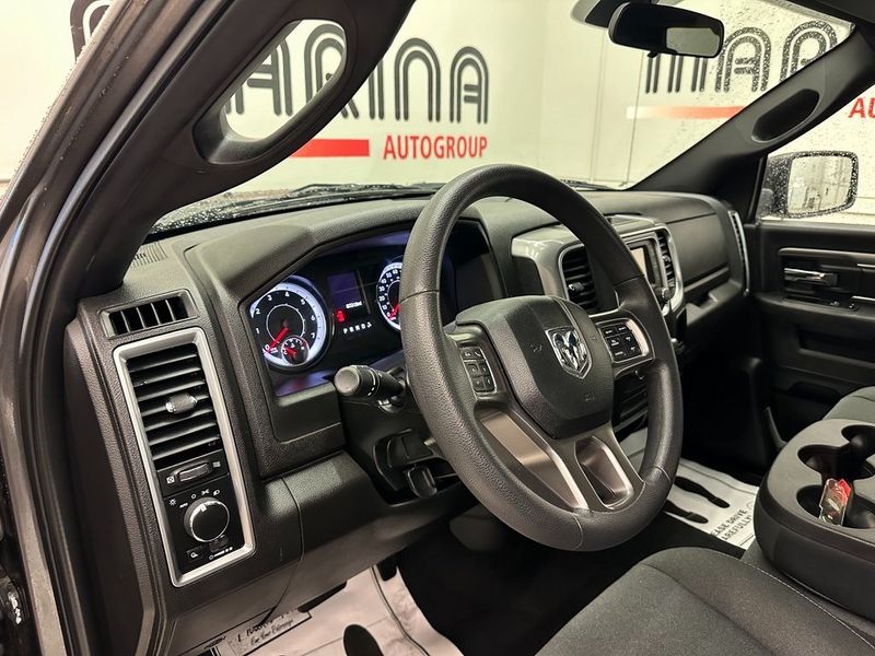 2021 RAM 1500 Classic WarlockImage 17