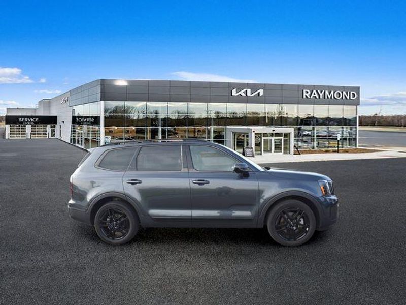 Used 2024 Kia Telluride SX-Prestige X-LineImage 2