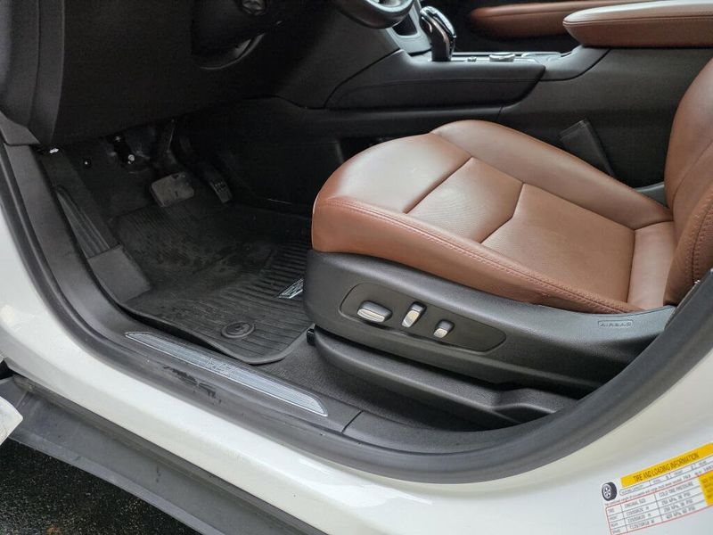 Used 2023 Cadillac XT5 AWD Premium Luxury