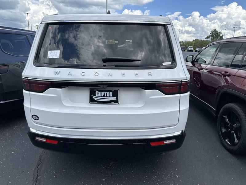 2025 Jeep Wagoneer Series Ii 4x4Image 8