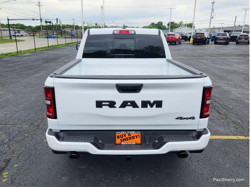 New 2026 RAM 1500 Express Crew Cab 4x4 5'7' Box