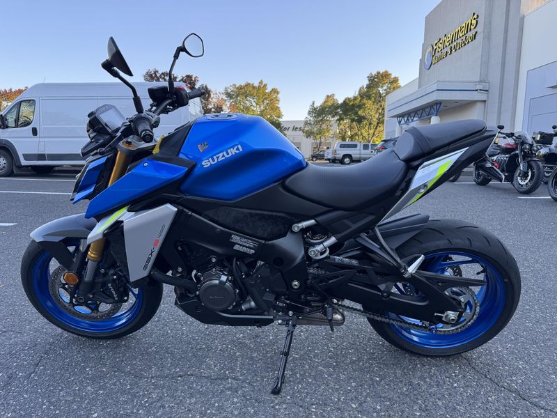 2023 Suzuki GSX - S - 1000 - METALLIC MITRON BLUE
