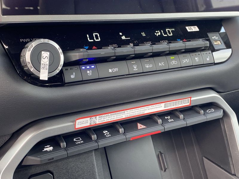 New 2025 Toyota Tundra Platinum HybridImage 17
