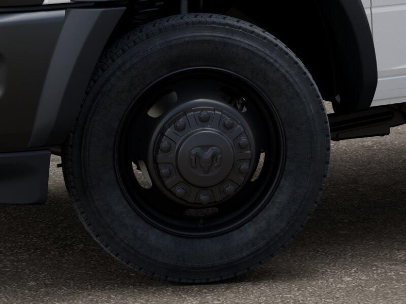 New 2027 RAM 5500 Tradesman Chassis Crew Cab 4x4 84