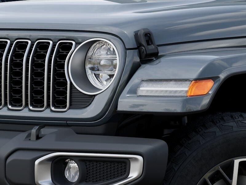 New 2026 Jeep Wrangler 4-door SaharaImage 10