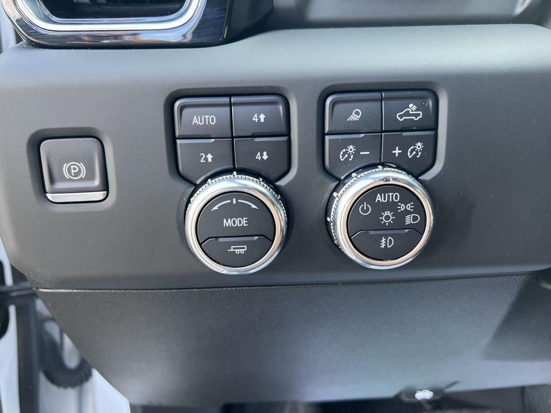 Used 2024 GMC Sierra 2500HD Denali Ultimate