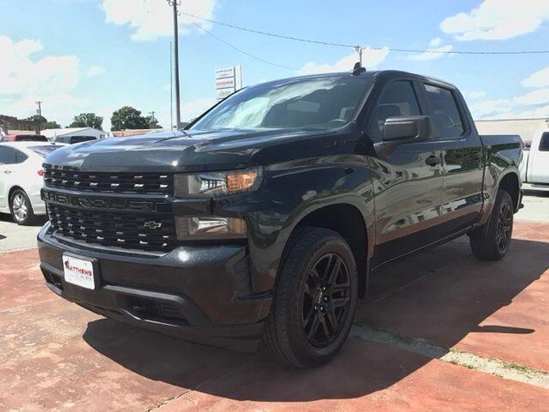 Used 2022 Chevrolet Silverado 1500 LTD CustomImage 1